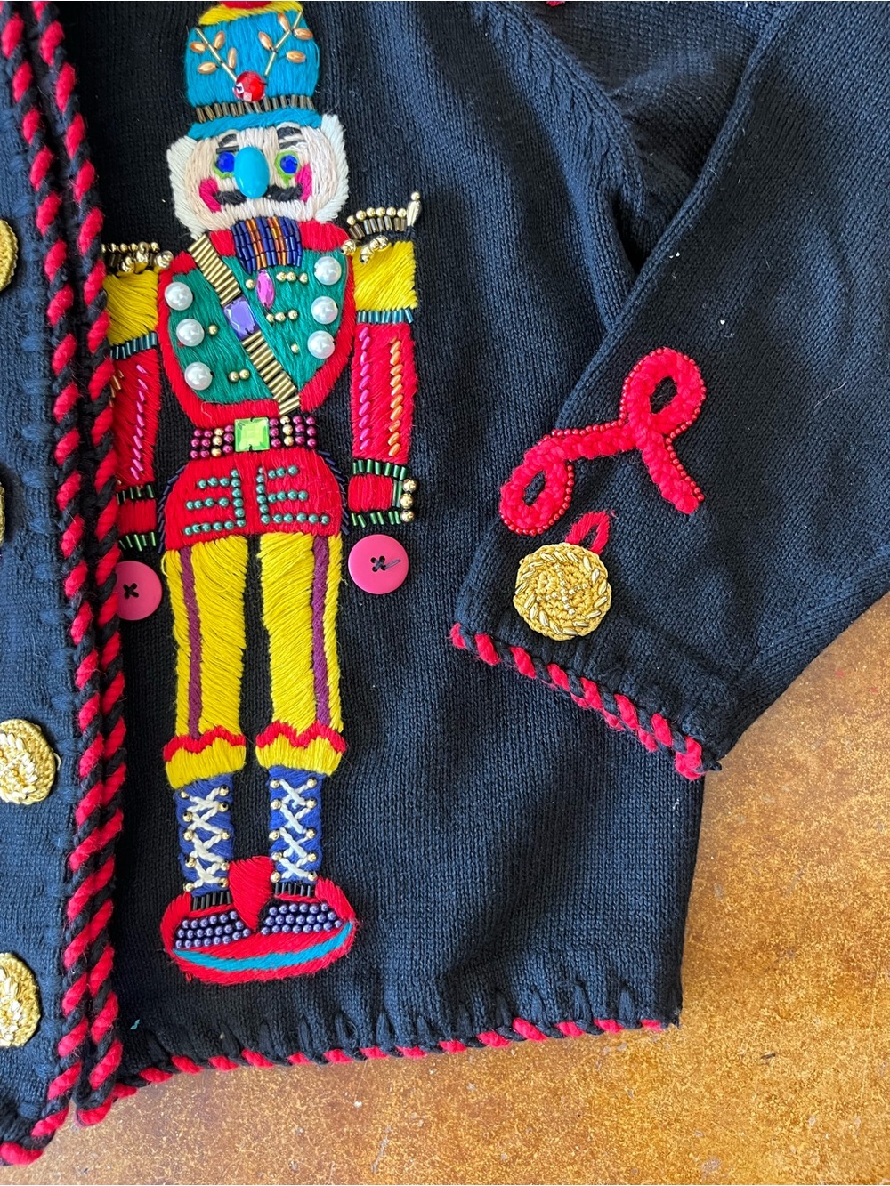 Vintage Michael Simon beaded Christmas nutcracker black cardigan - Picture 4 of 8